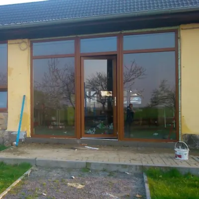 Bramy, ogrodzenia, okna, drzwi - Jadwiga Sosnowska